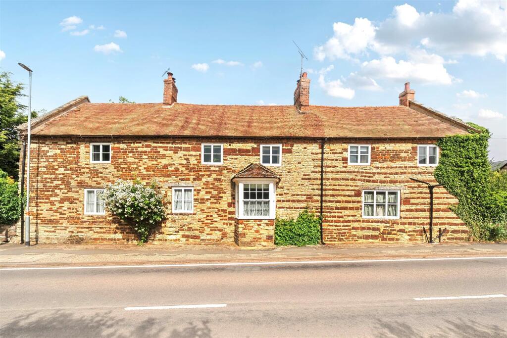 Cliff Hill Farm - Front.jpg