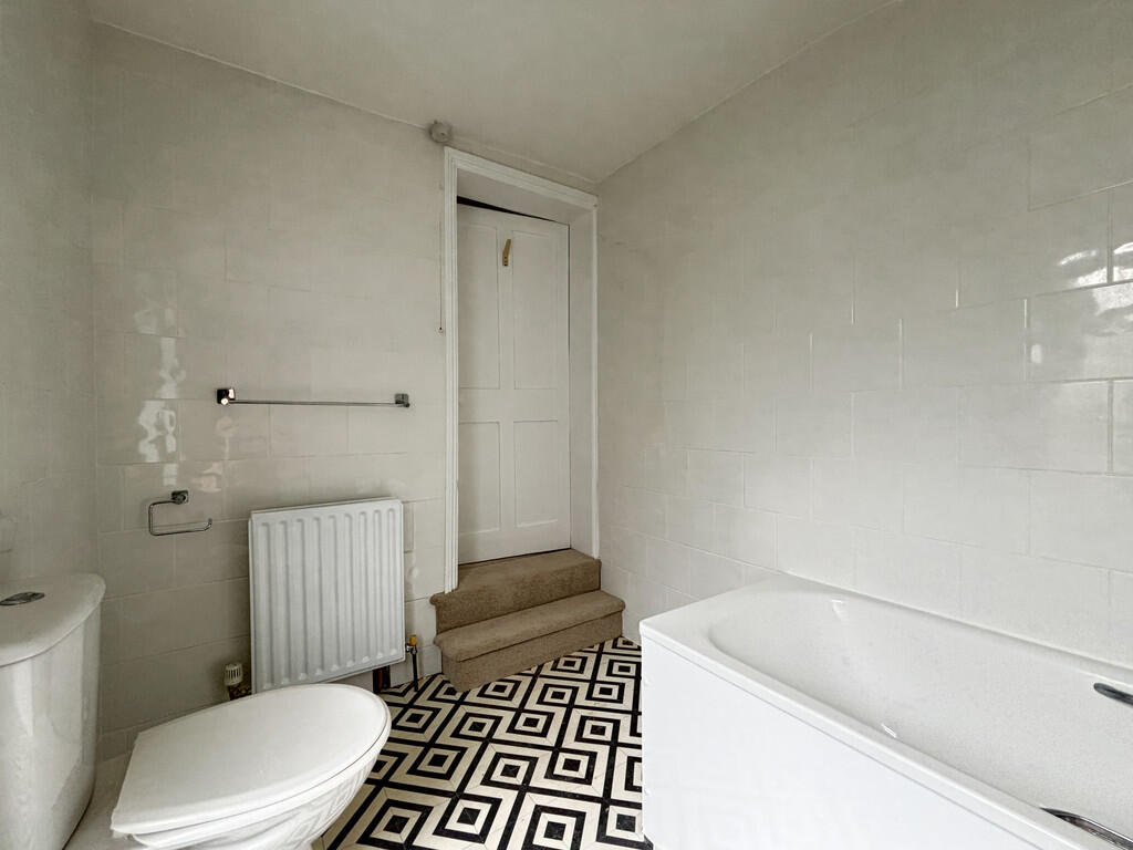 Bathroom (3)