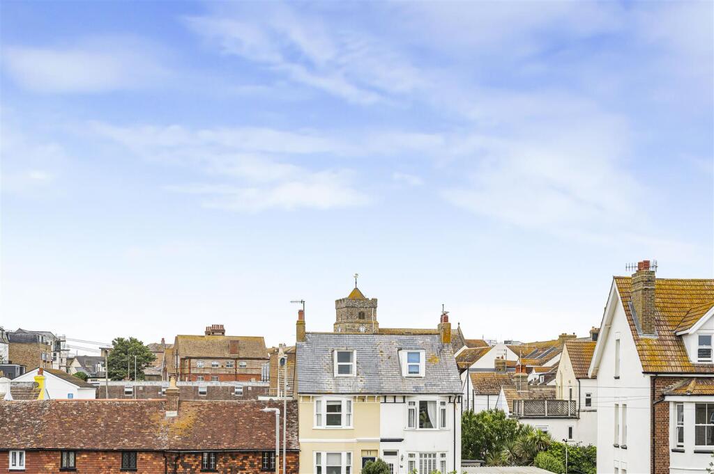 Photo 15-07-2025, 12 37 10.jpg