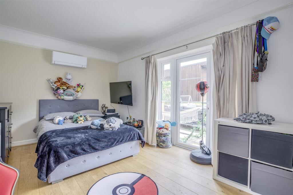 The Paddock, Rambling Way, Potten End, HP4 2SE-6.j