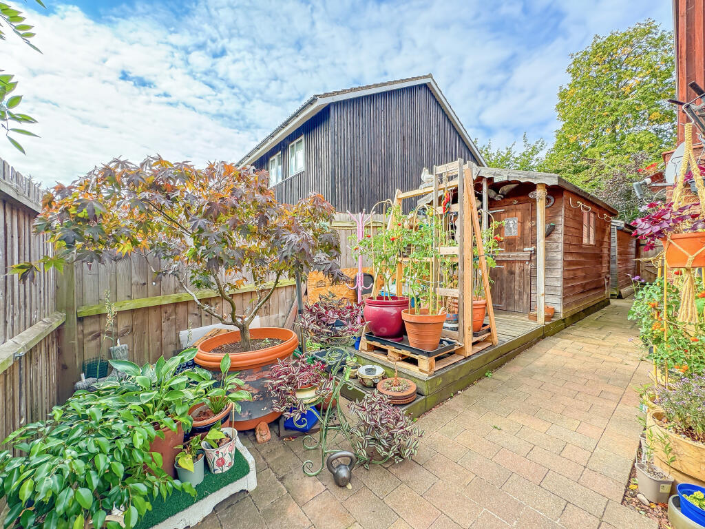 20250822_093208166_iOS_edited