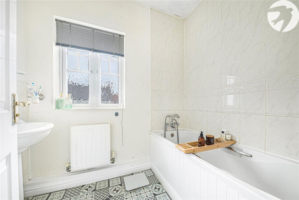 Ensuite To Bedroom 1