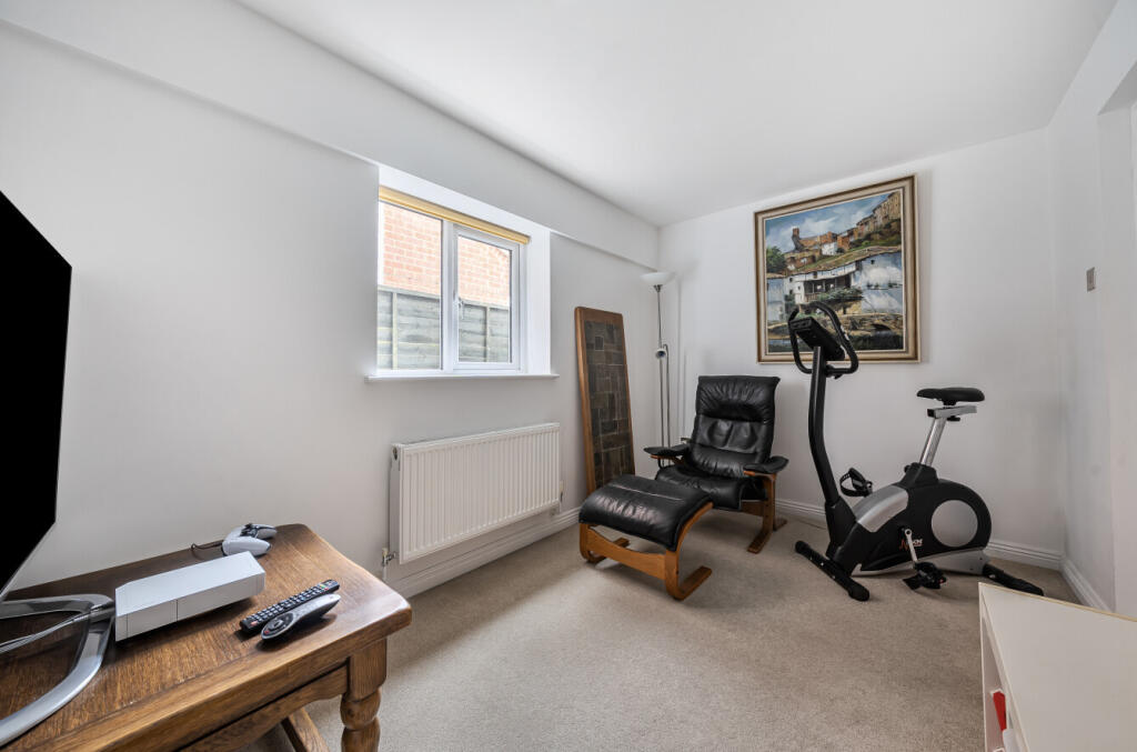 1328475-9-6882535...