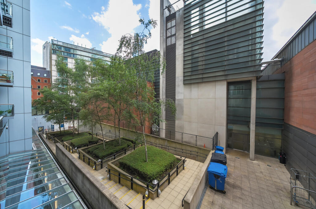 1318762-8-687e243...