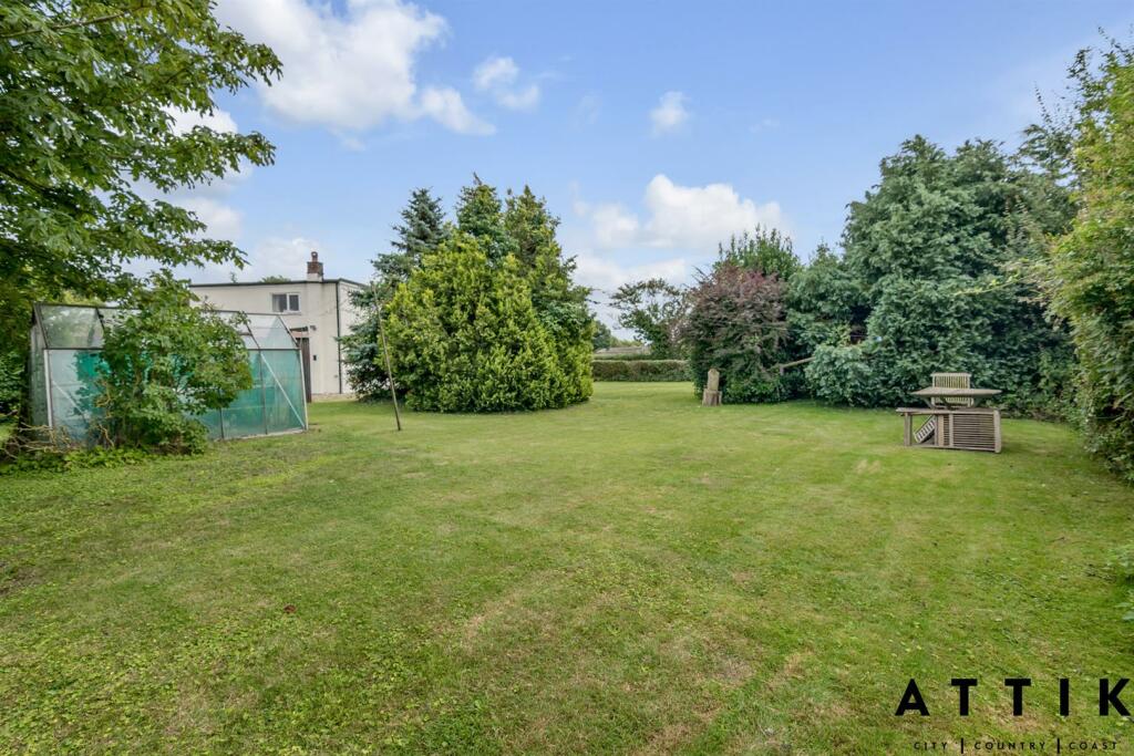 Rose Villa, Spexhall, IP19 0RW (3).jpg