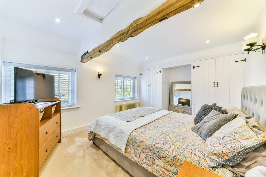 PARK COTTAGE- (9).jpg