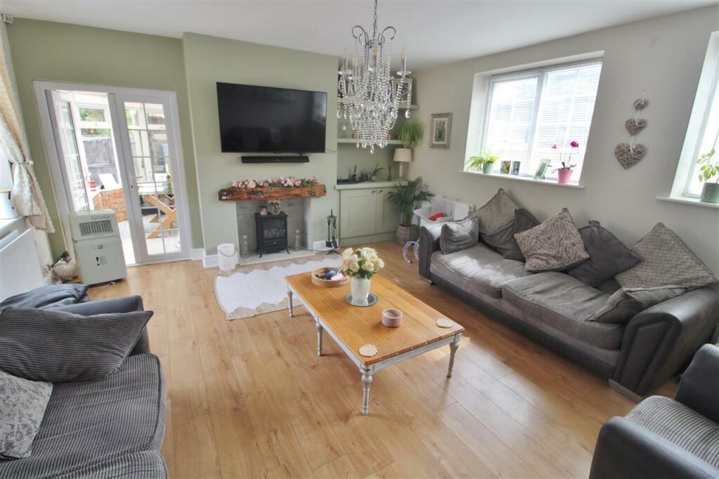 SITTING ROOM