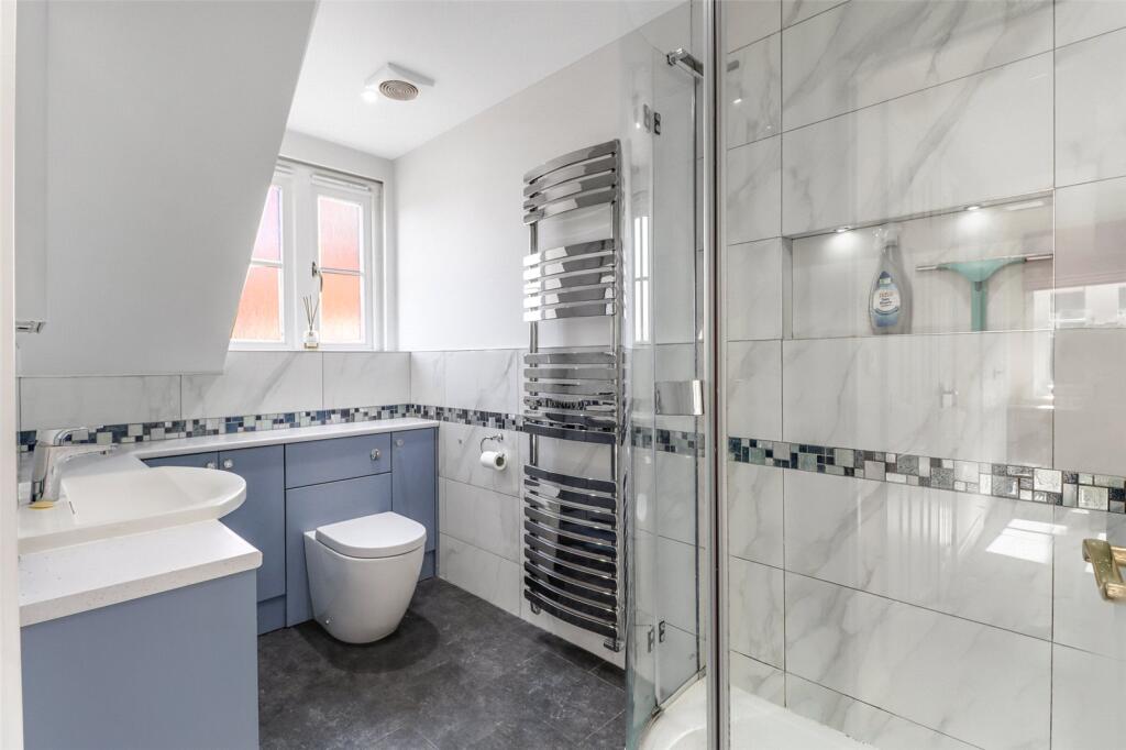 En Suite Shower Room