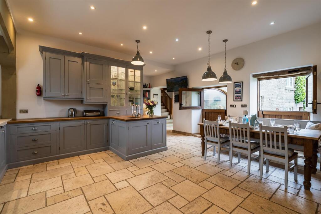 Dining Kitchen