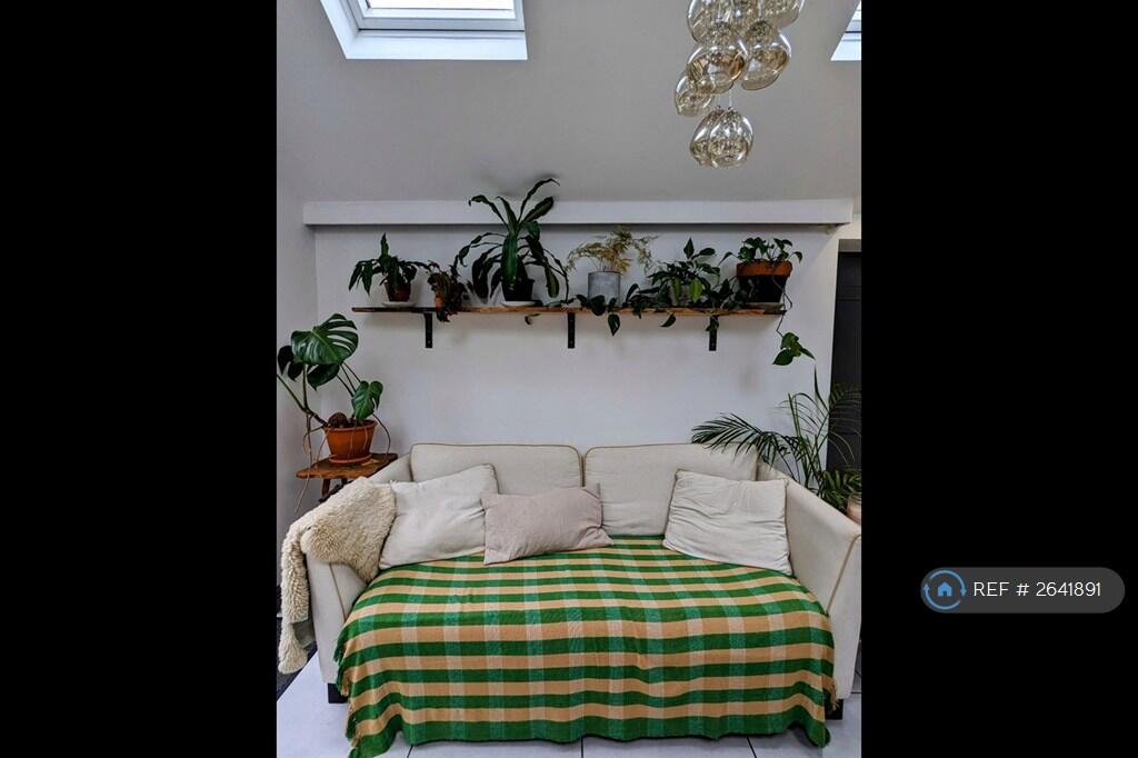Our Old Sofa... Welcome To Have It If You Want :) 