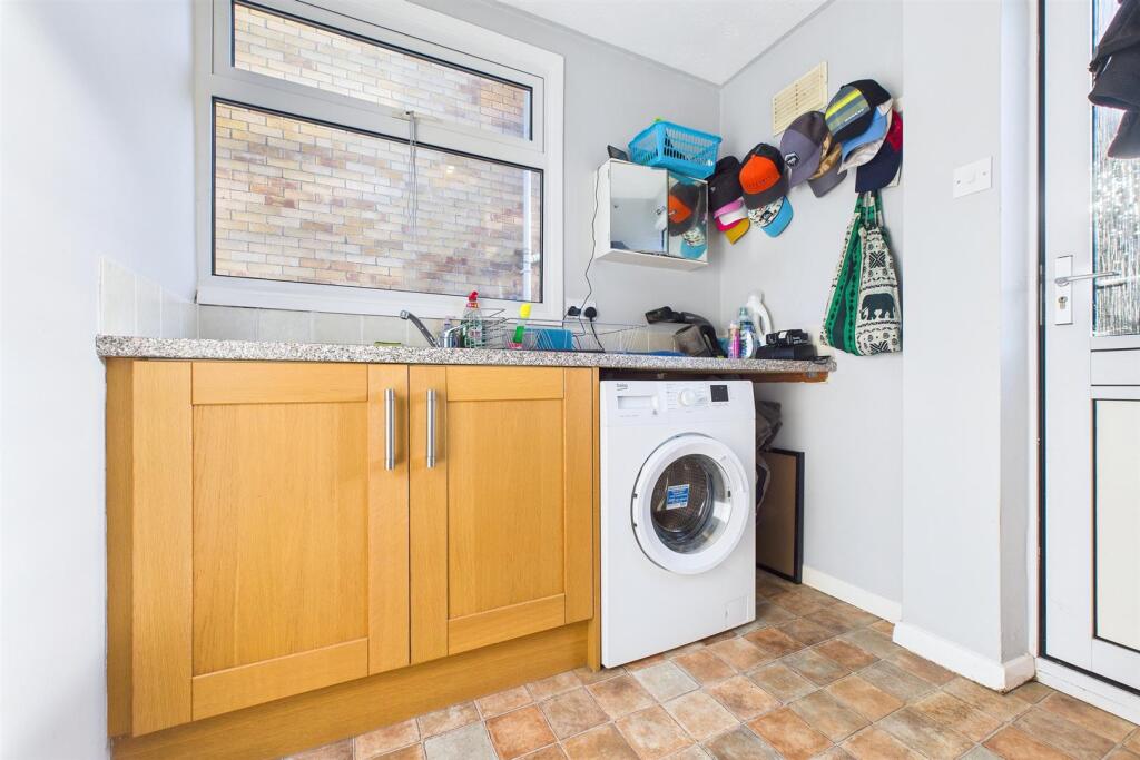 Utility Room.jpg