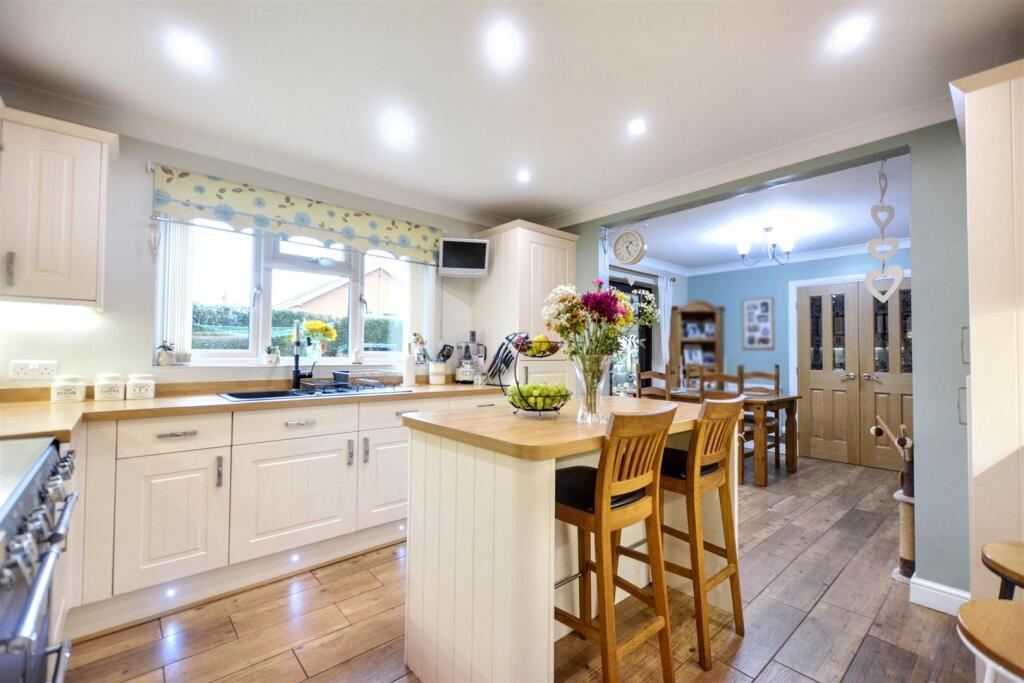 Kitchen Diner