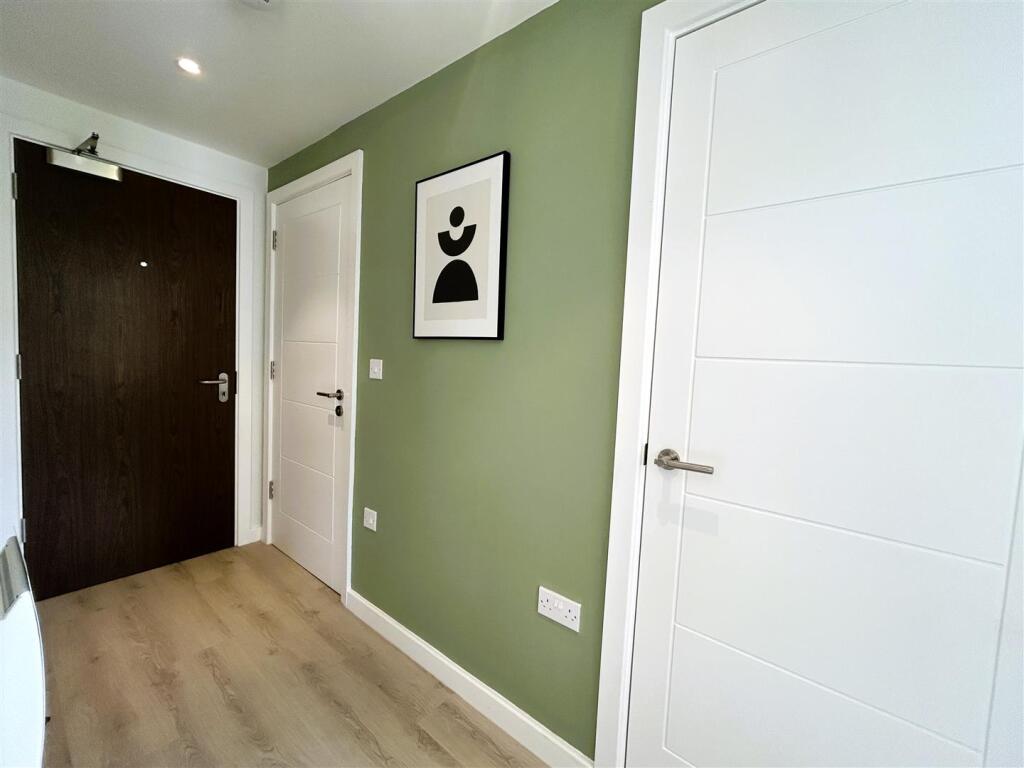 HALL.JPG