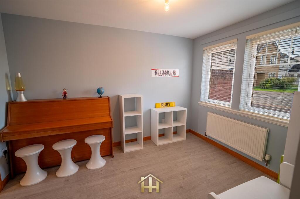 54 orchard way inchture 110425 EDIT (39 of 76).jpg