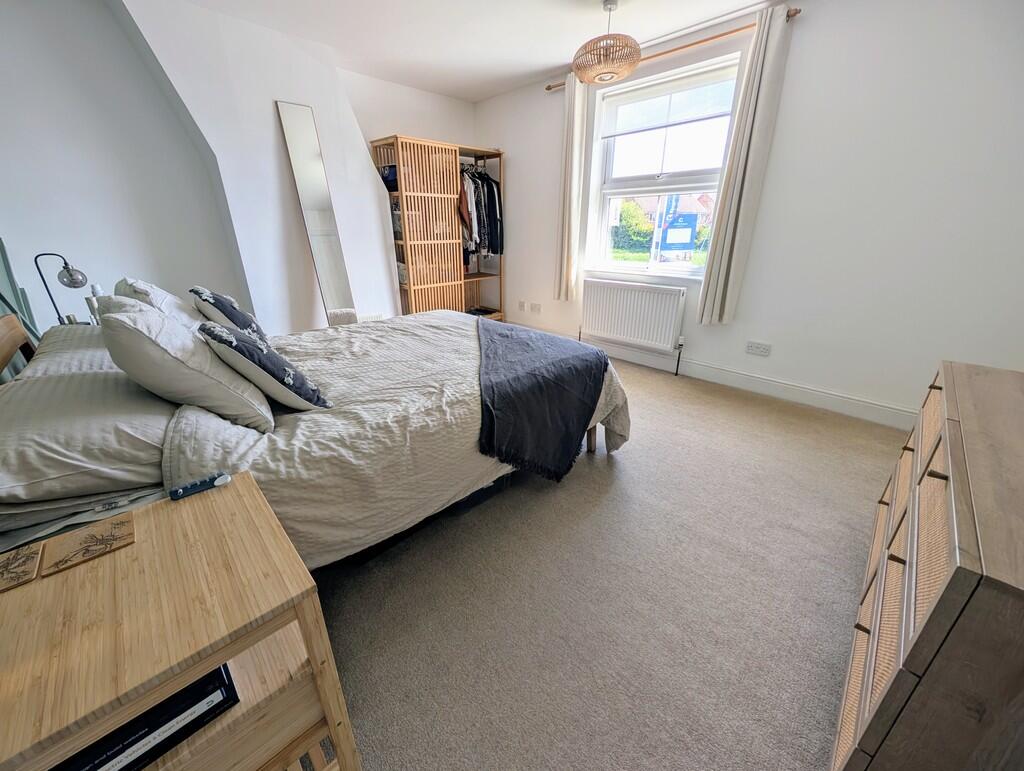 PXL_20250517_0946...