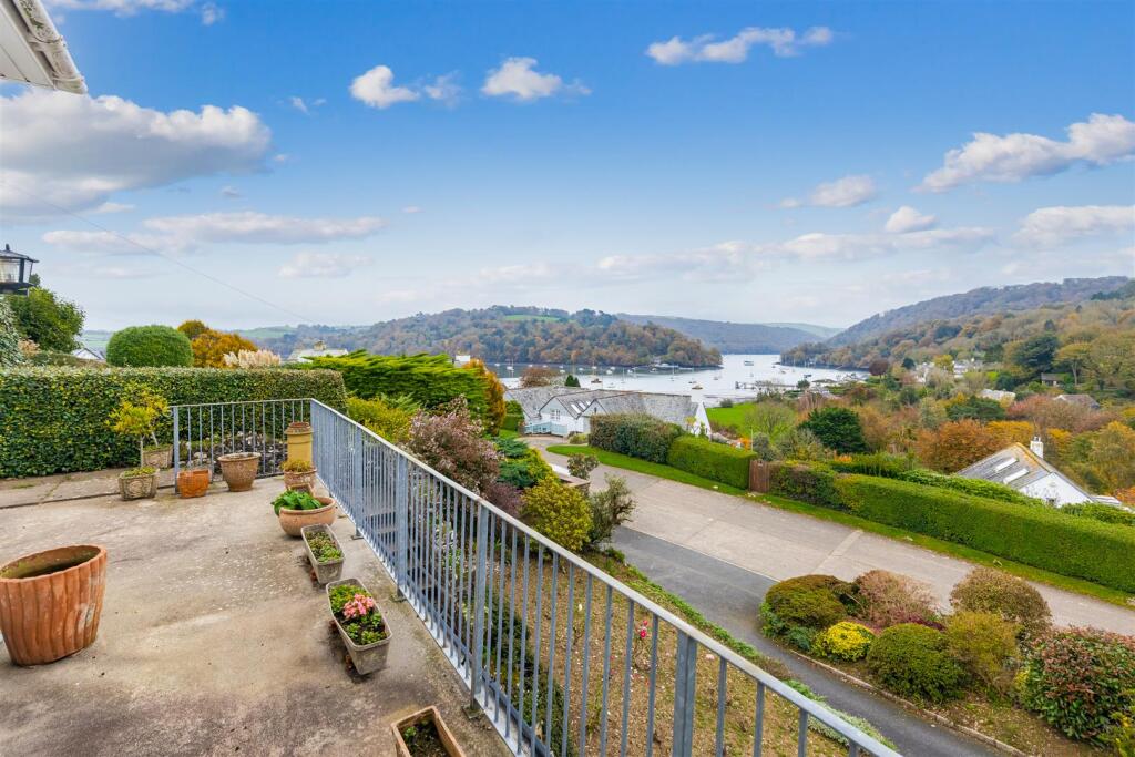 A07 - Pennymead Riverside Road Dittisham - 241106.