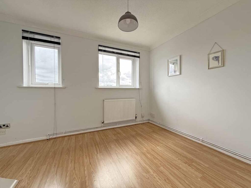 Bowers Park Drive 29 Bed 1...jpg