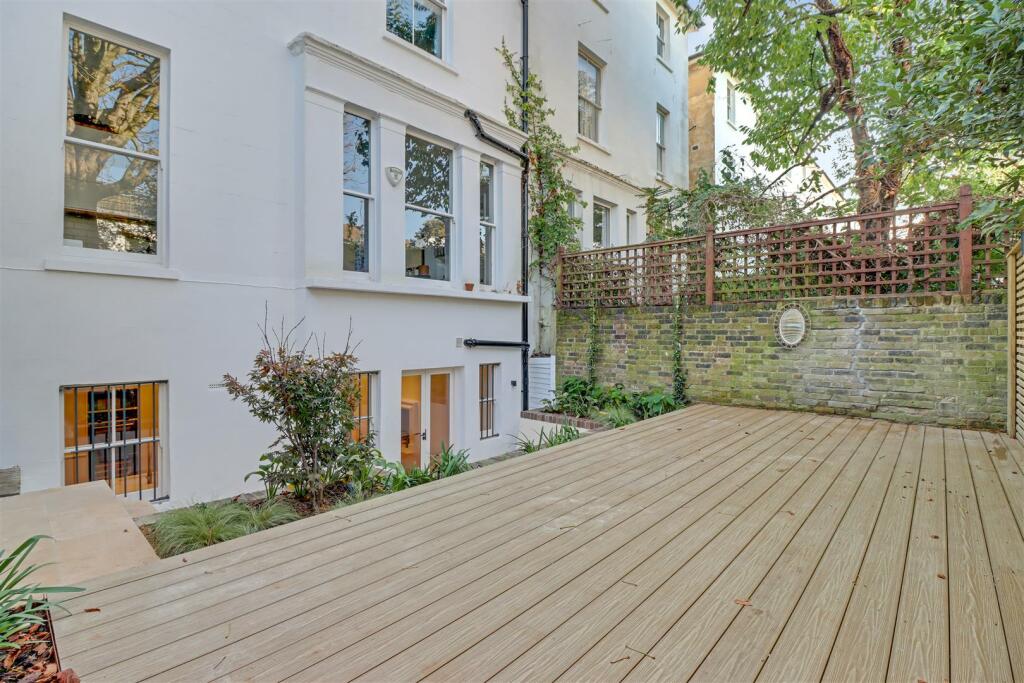 GARDEN2.jpg