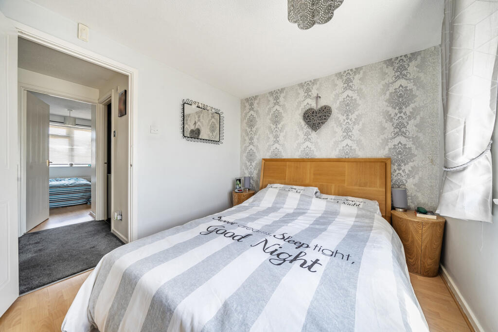 1321189-3-686fe51...