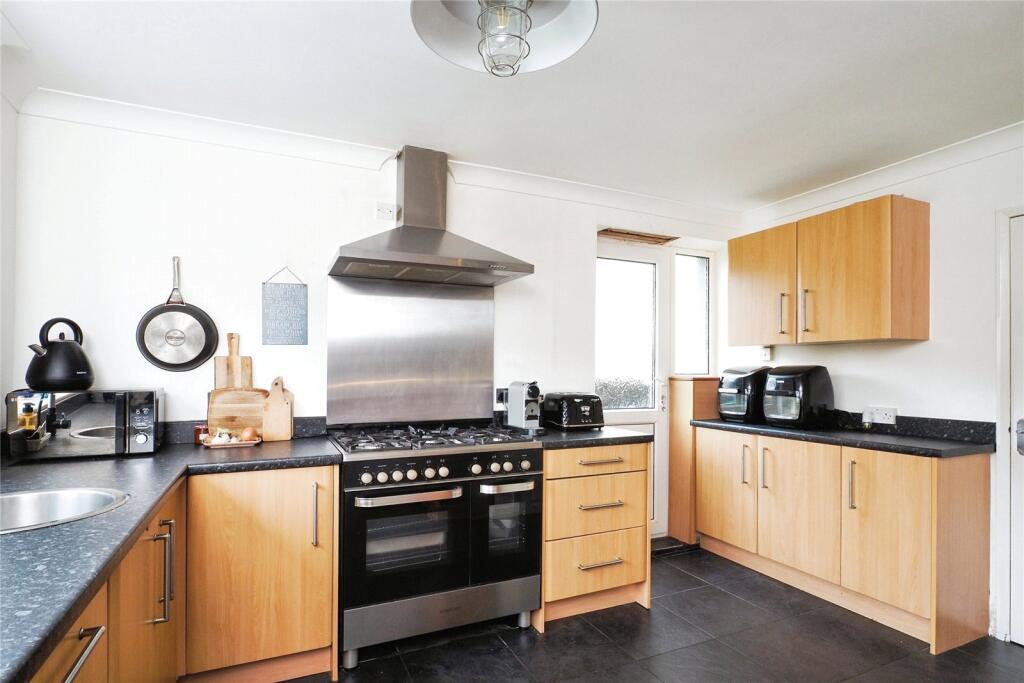 Fitted Kitchen