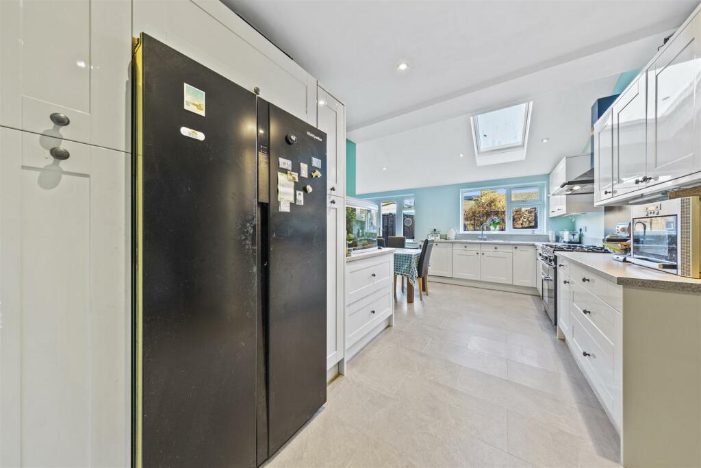 .Kitchen/Dining/Family Room