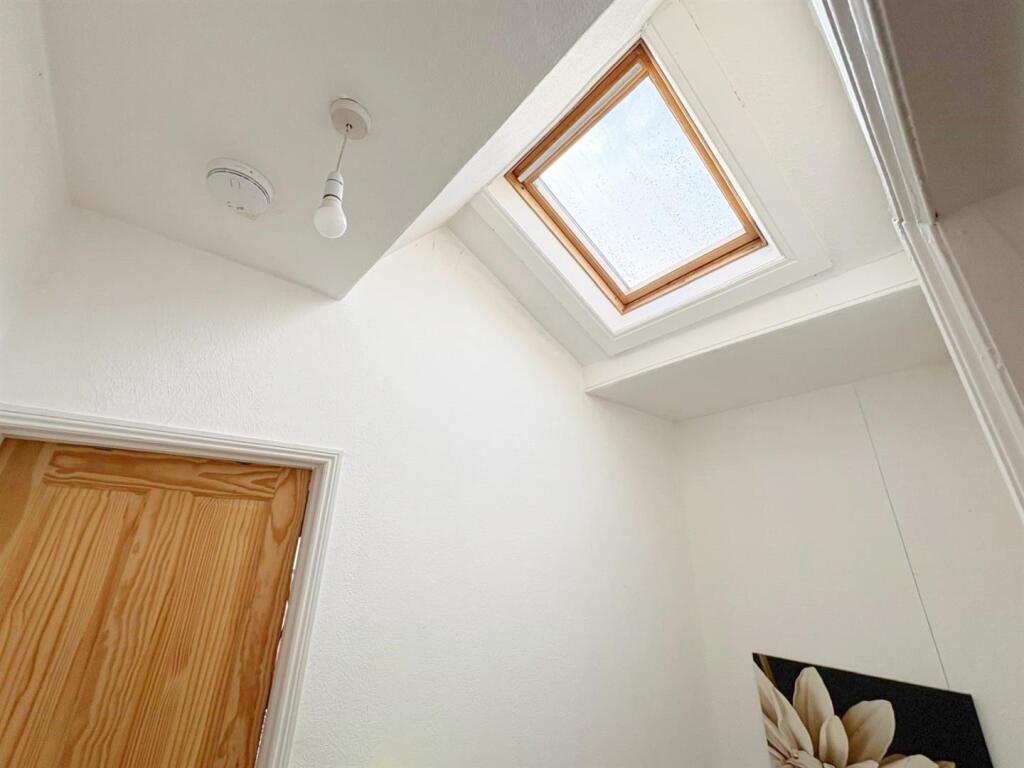 First floor landing.jpg