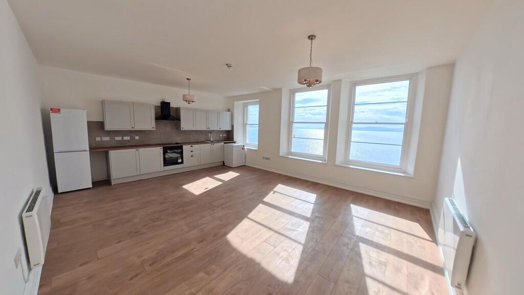 Lounge/Kitchen