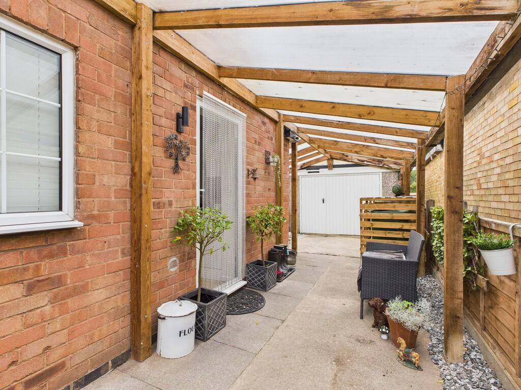 CAM04578G0-PR0024...