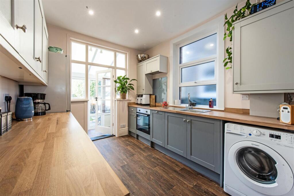 Kitchen.jpg