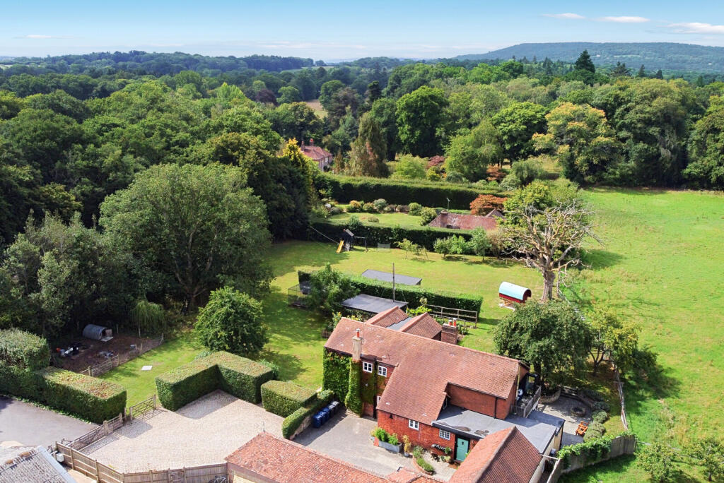 1340361-9-689db9e...