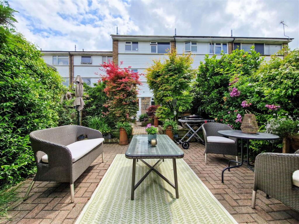 Mature rear garden