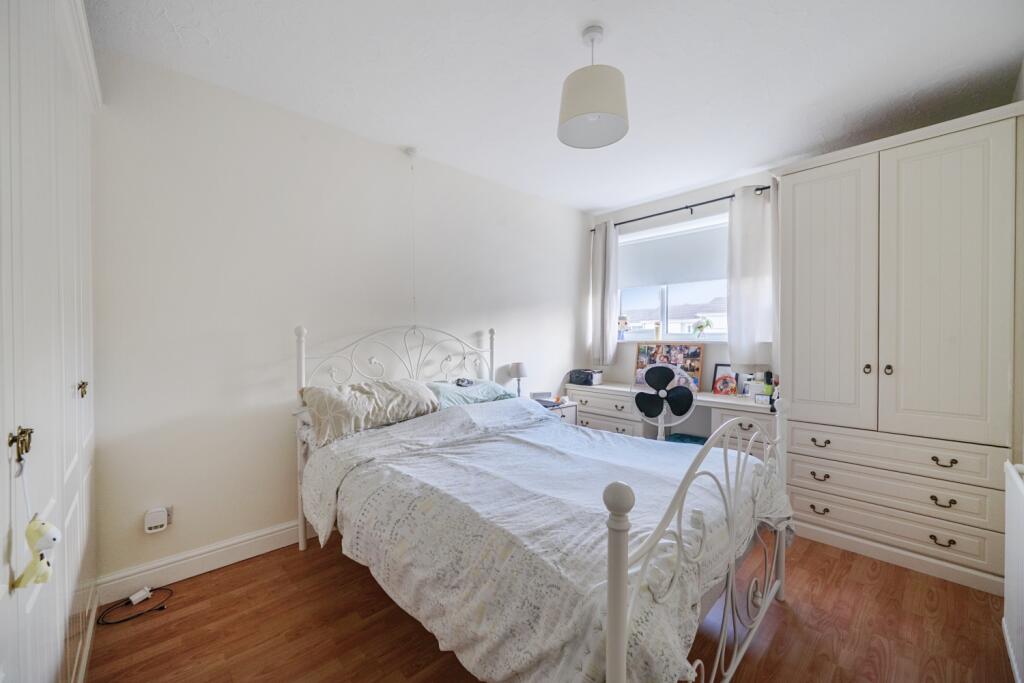 1363278-2-68e39ad415efe-ARW