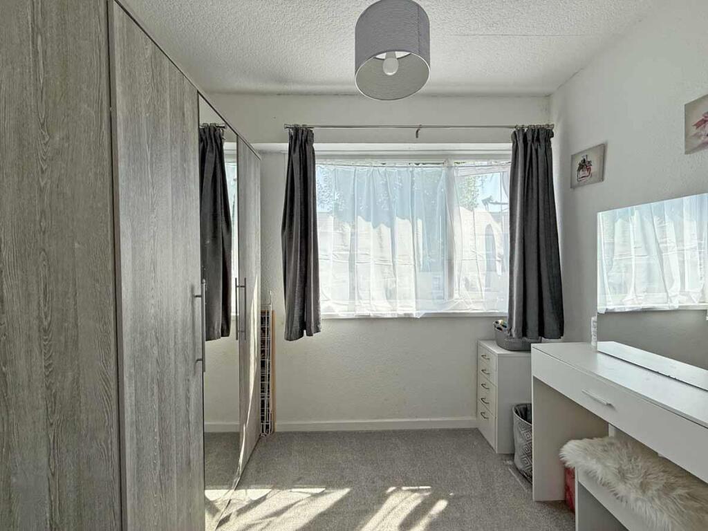 Barcote Walk 20 - Bed 3...jpg