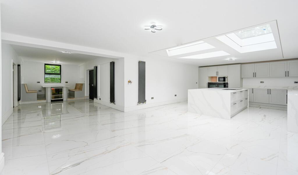 Photo 33