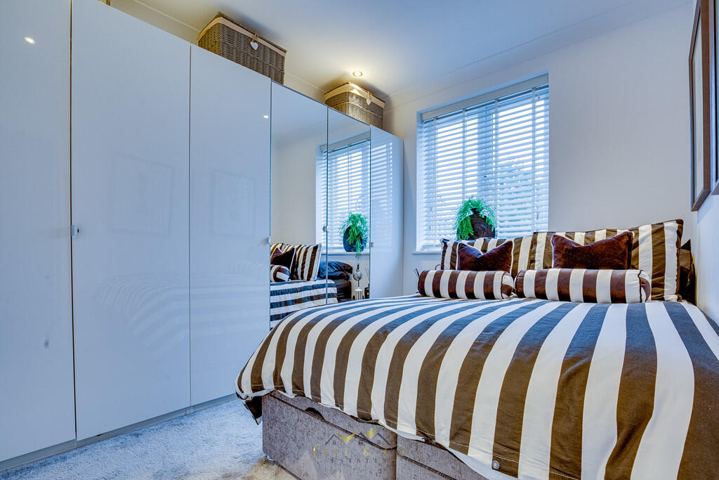 Bedroom 2.1