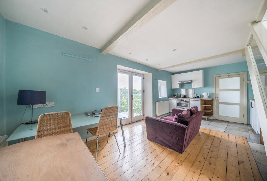 1349247-7-68b973f...