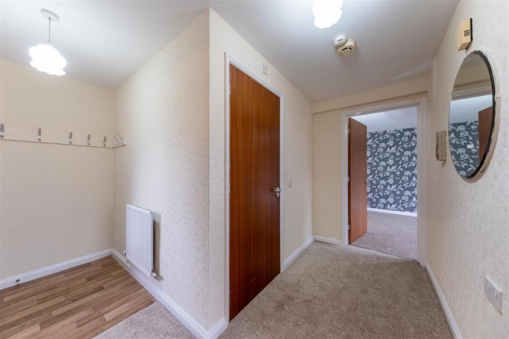 28 Rathbone Park-014.jpg