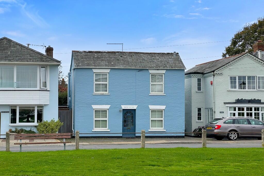 Bath Road, Lymington, Hampshire, SO41