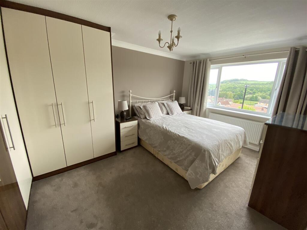 Bedroom no.1 front double: