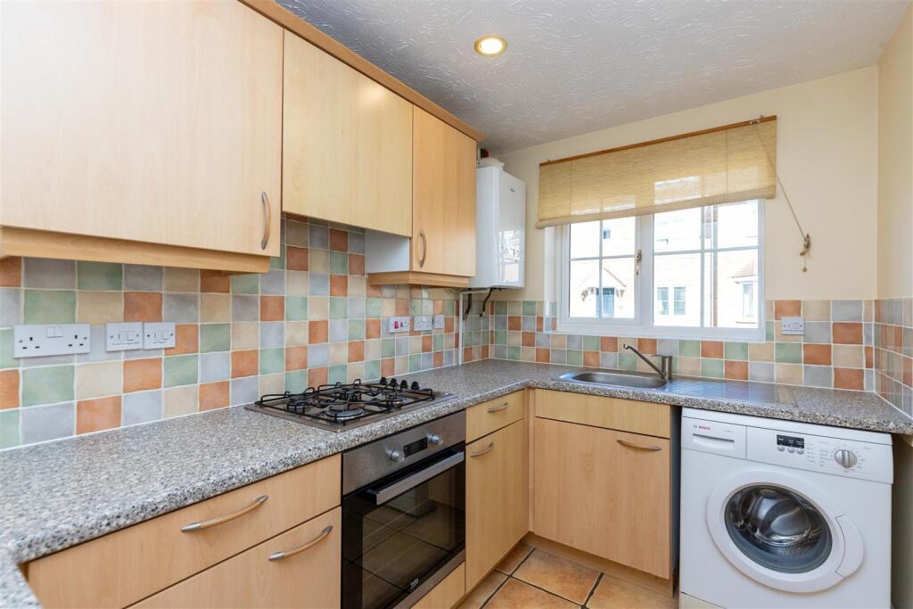Kitchen 1.jpeg