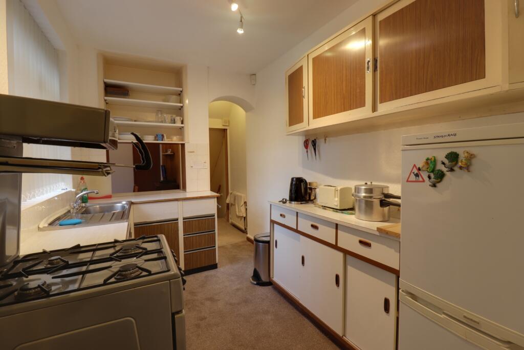 KITCHEN 1