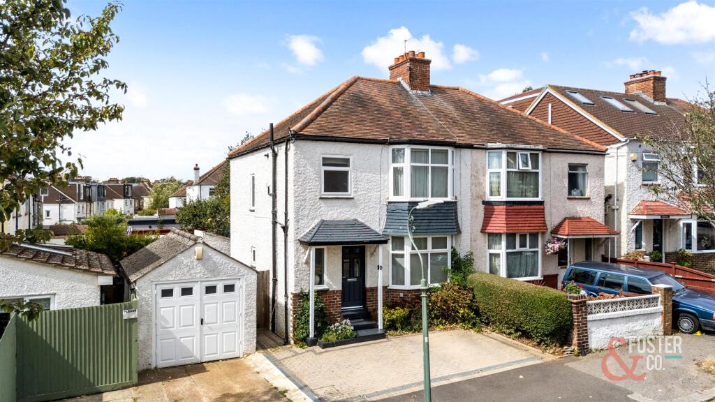 Aldrington Avenue, 6-041.JPG