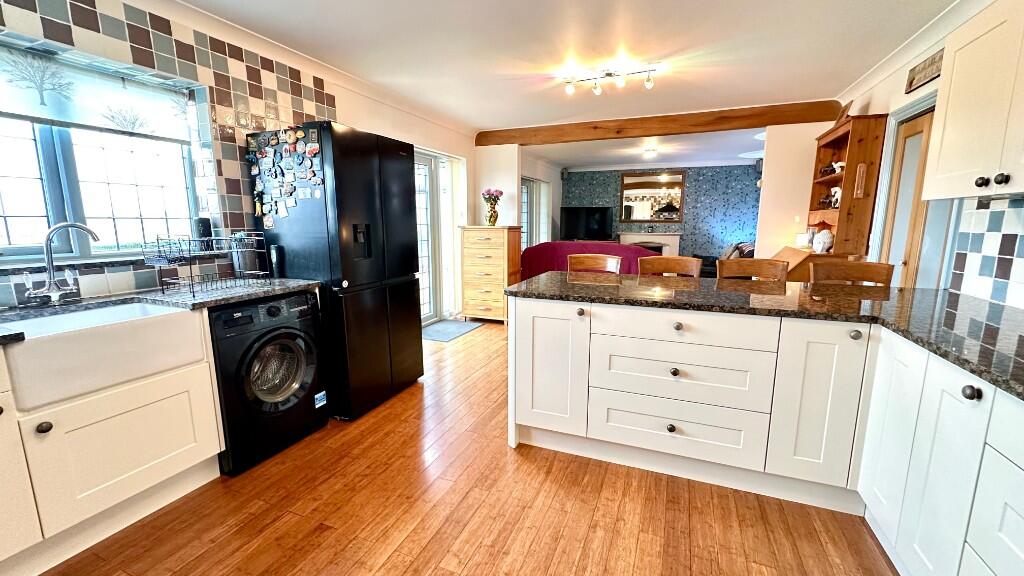 Fitted Kitchen
