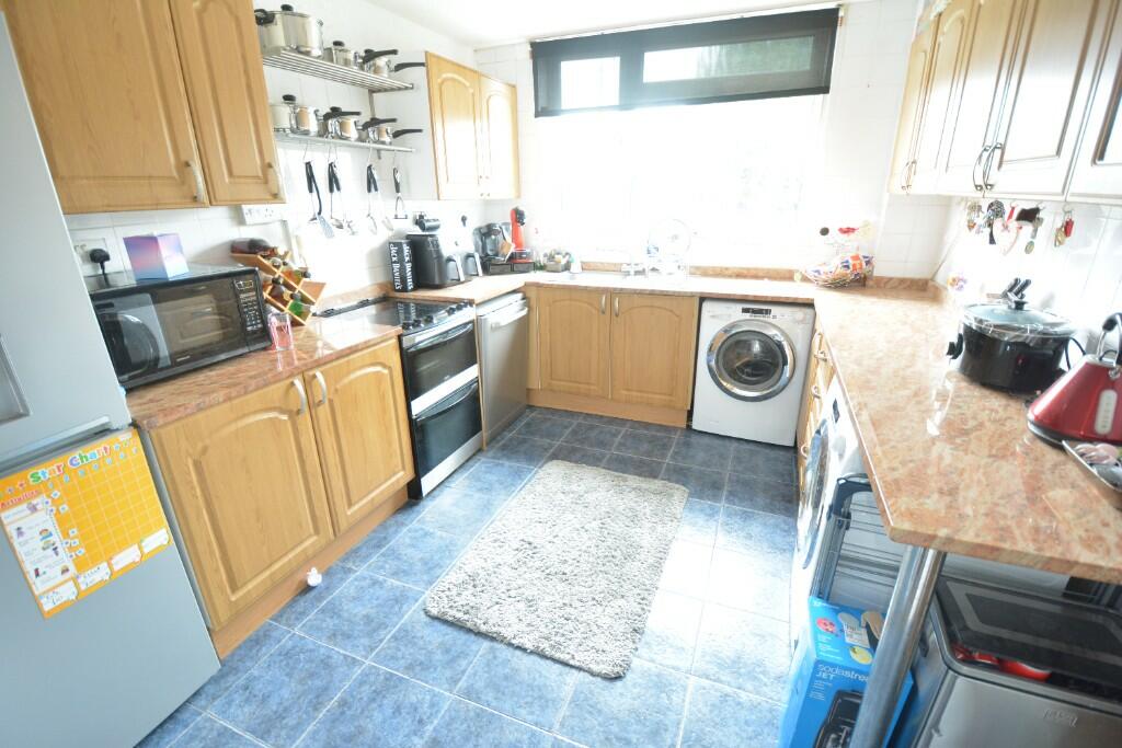 Fitted Kitchen: