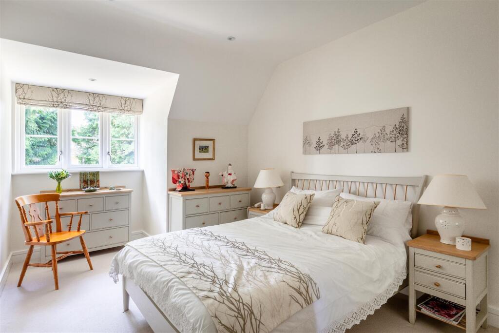 3 Oakfield House-17.jpg