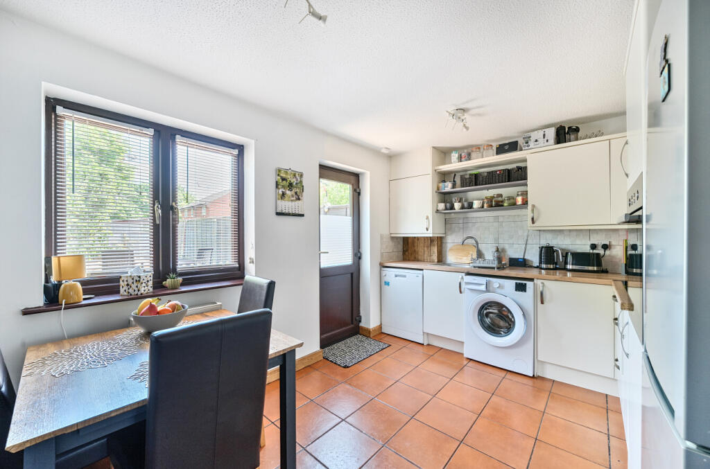 26681b513a4d9631286020arw26