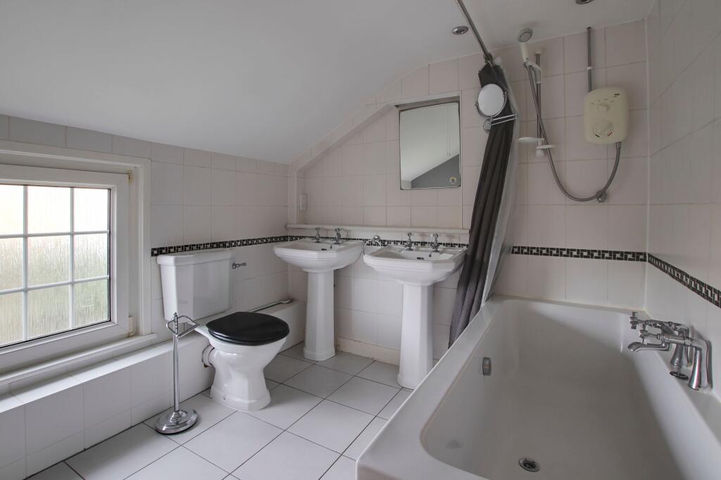 The Highway, Great Staughton, PE19