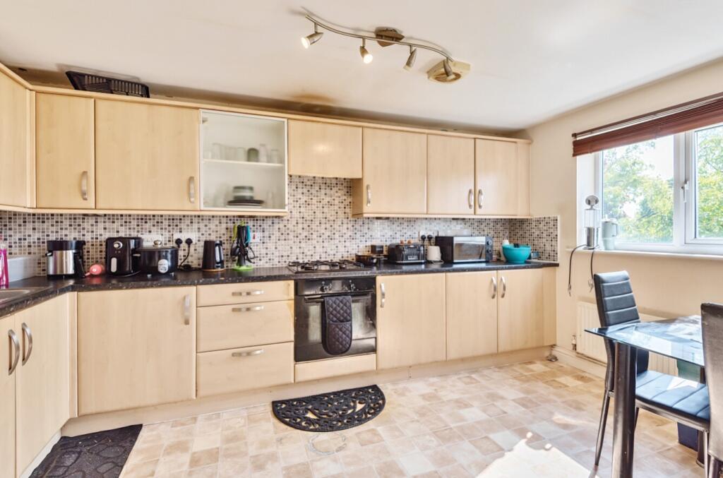 1294265-11-682c29f706d07-ARW-1