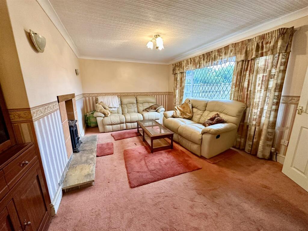 lounge with front aspect.jpg