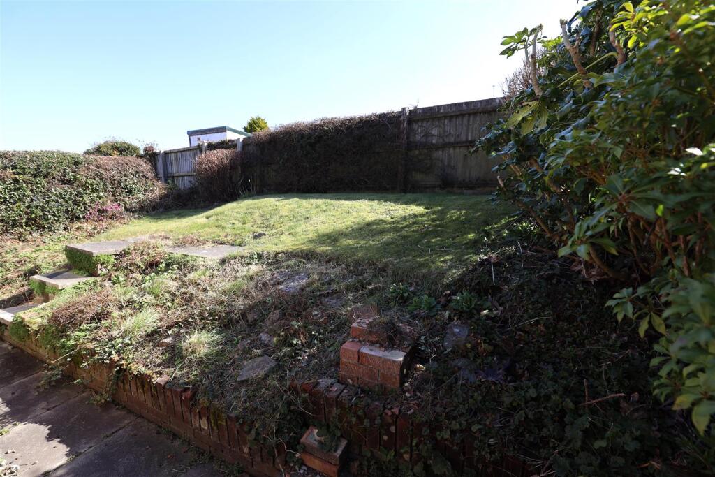 Rear garden .JPG